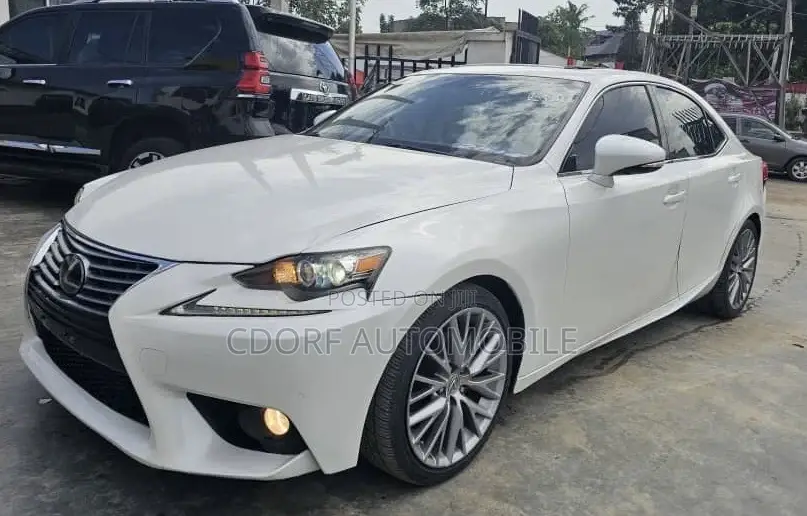Lexus IS 250 4WD 2015 White