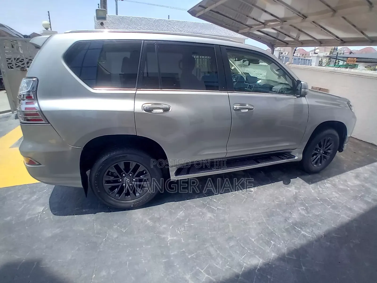 Lexus GX 2023 Silver