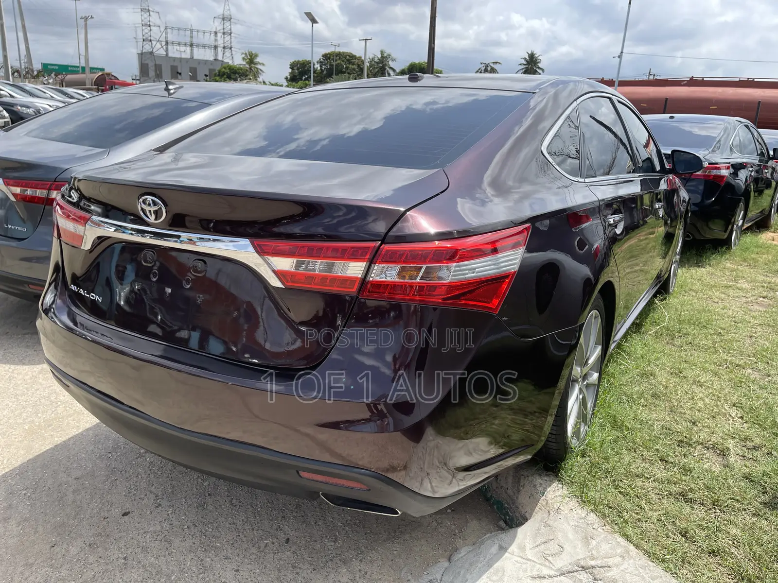 Toyota Avalon XLE 4dr Sedan (3.5L 6cyl 6A) 2014 Brown