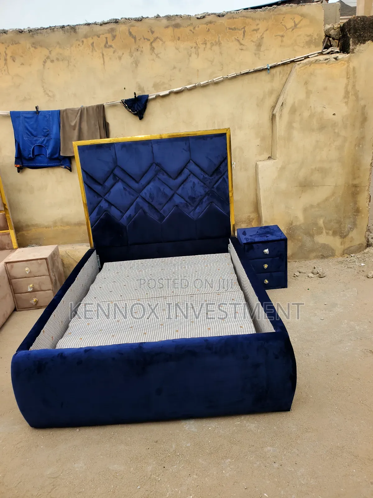 4 and Half by 6 Quality Designed Bedframe With 1 Bedside Drawer