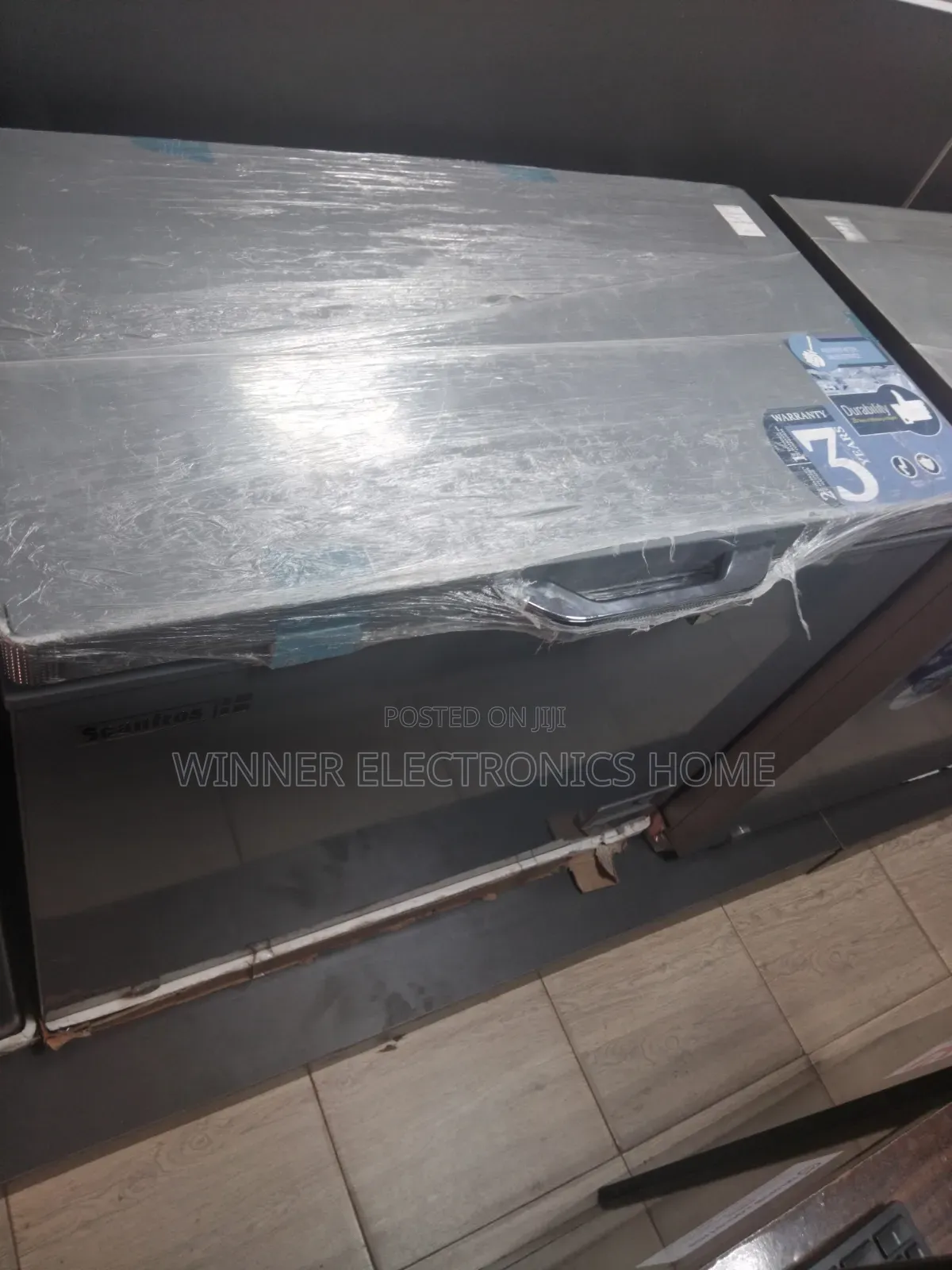 200 Liters Low Energy Consumption Scanfrost Freezer
