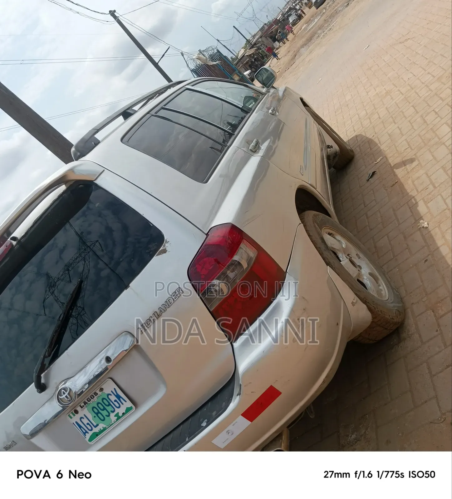 Toyota Highlander Limited 2025 Gold