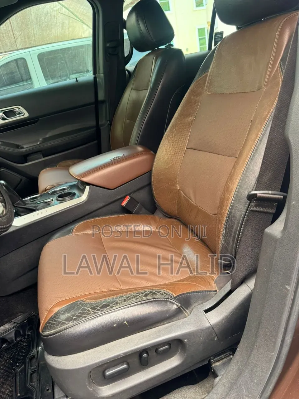 Ford Explorer 2011 Brown