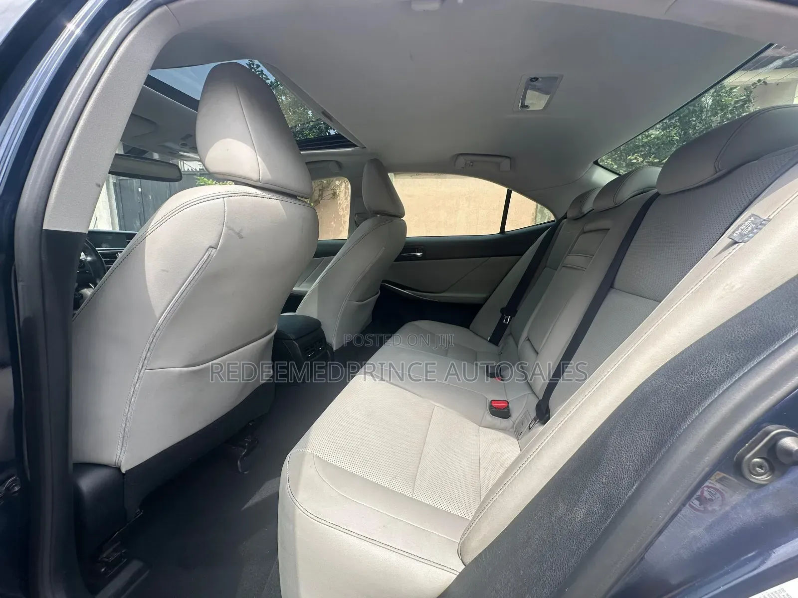 Lexus IS 250 4WD 2015 Blue