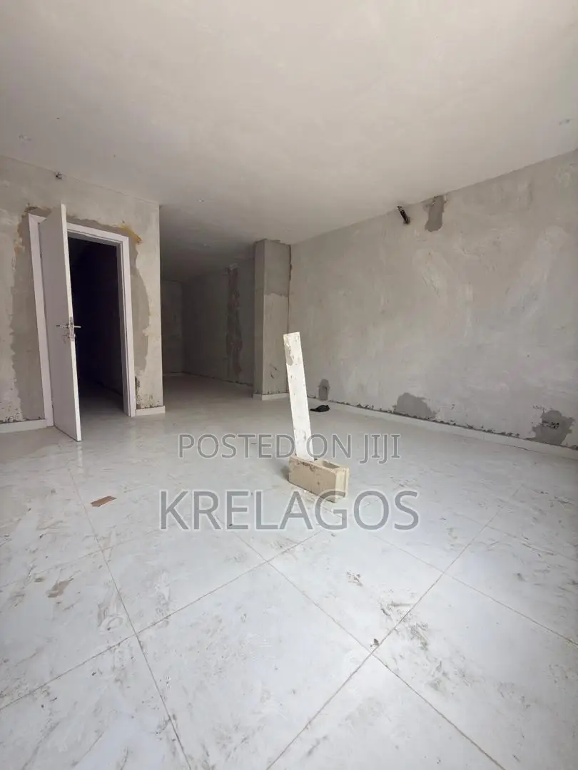 4bdrm Duplex in Lekki Phase 1 for sale