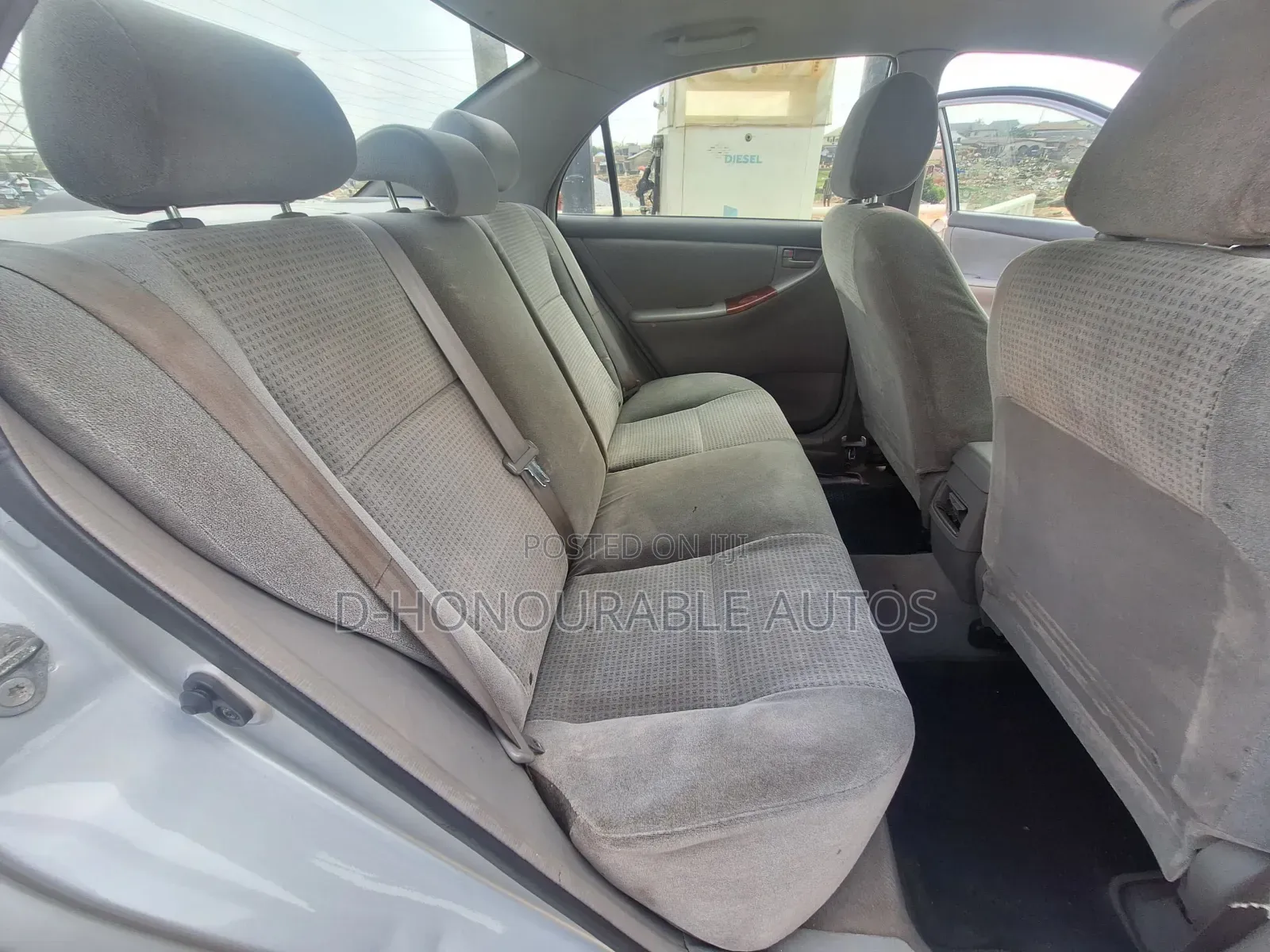 Toyota Corolla LE 2005 Silver