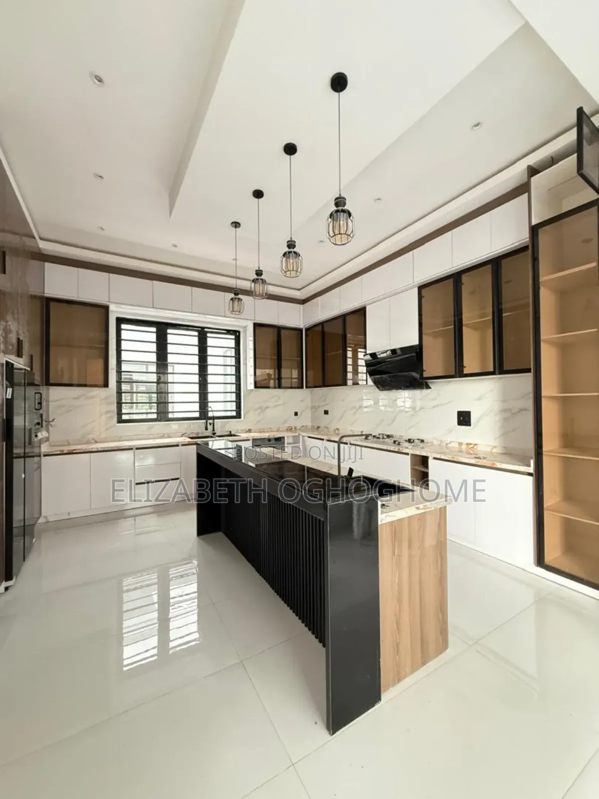5bdrm Duplex in Sangotedo for sale