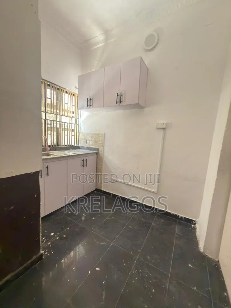 Mini Flat in Lekki Phase 1 for rent