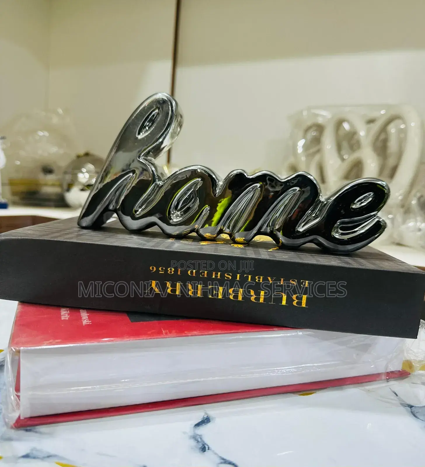 Modern Home Decorative Accent Piece