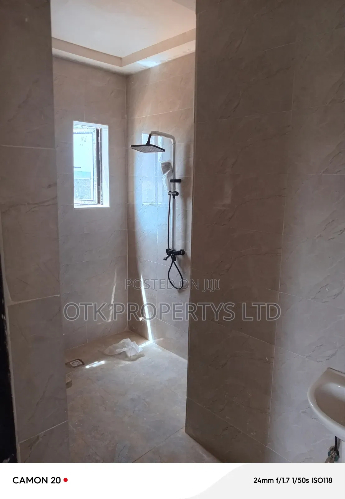 3bdrm Duplex in Scc Road Ushafa for sale