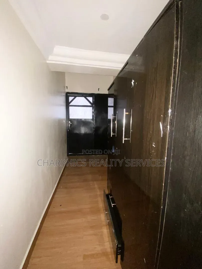 1bdrm Apartment in Lekki Phase 1 for rent