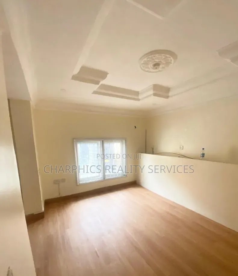 1bdrm Apartment in Lekki Phase 1 for rent