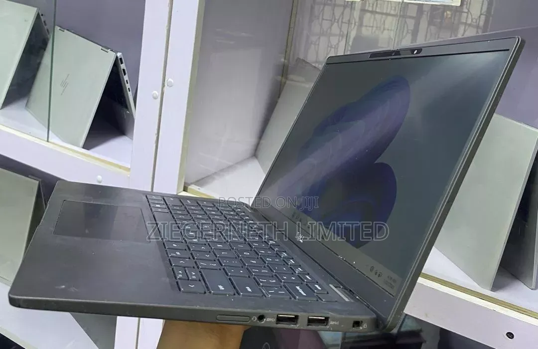 Laptop Dell Latitude 7410 8GB Intel Core i7 SSD 128GB