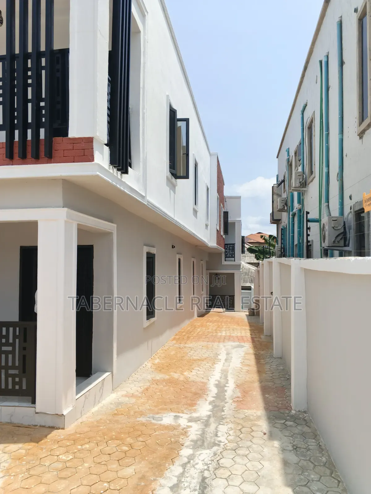 2bdrm Block of Flats in Lagoon Estate, Ebute for rent