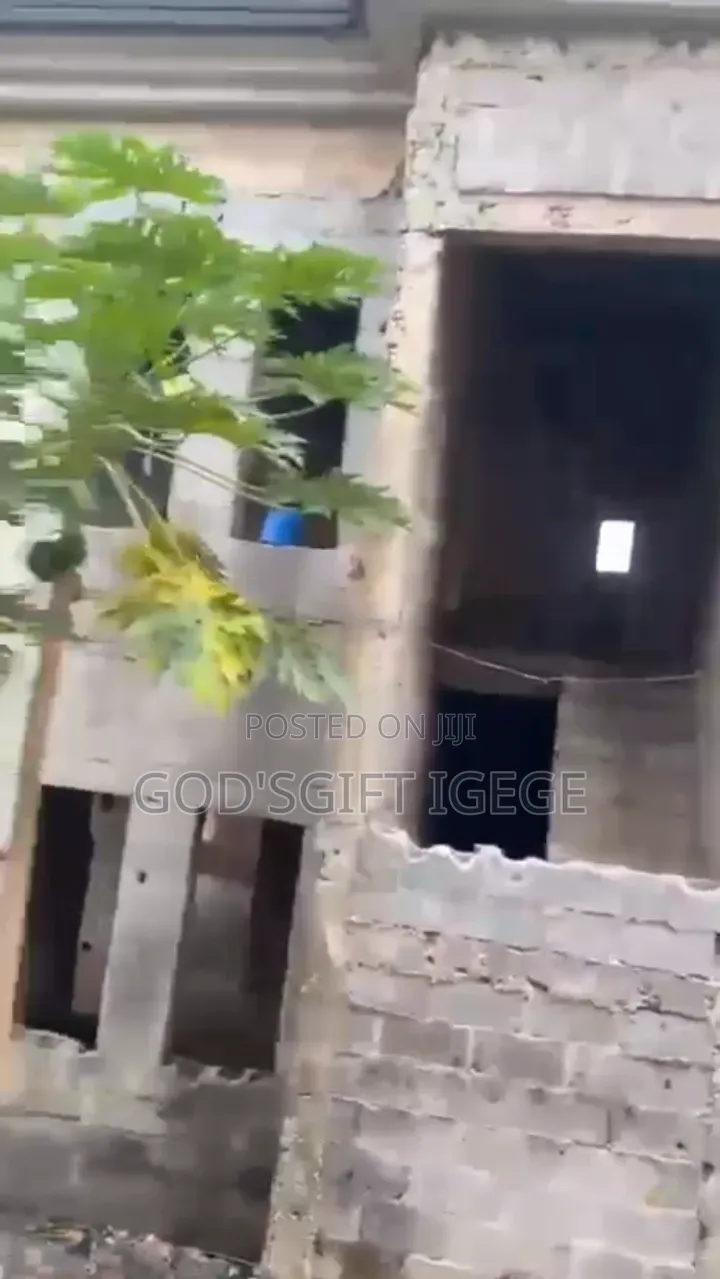 4bdrm Duplex in Owerri for sale