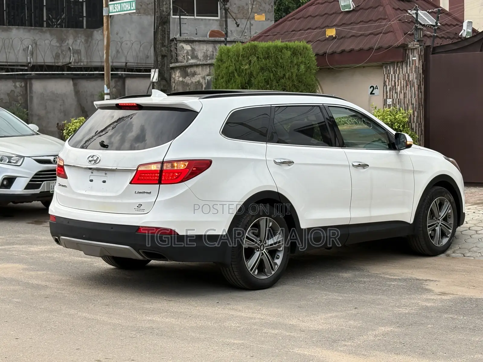Hyundai Santa Fe Limited 4dr SUV AWD w/Saddle Interior (3.3L 6cyl 6A)