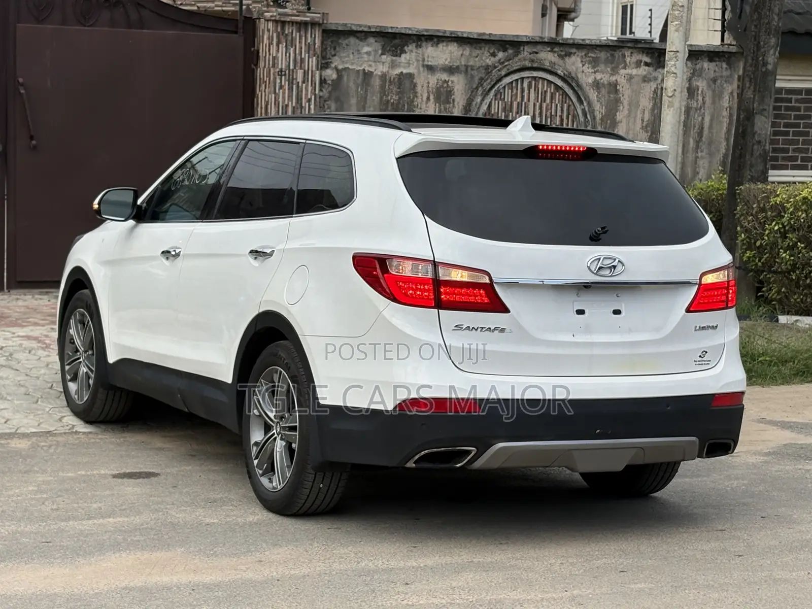 Hyundai Santa Fe Limited 4dr SUV AWD w/Saddle Interior (3.3L 6cyl 6A)