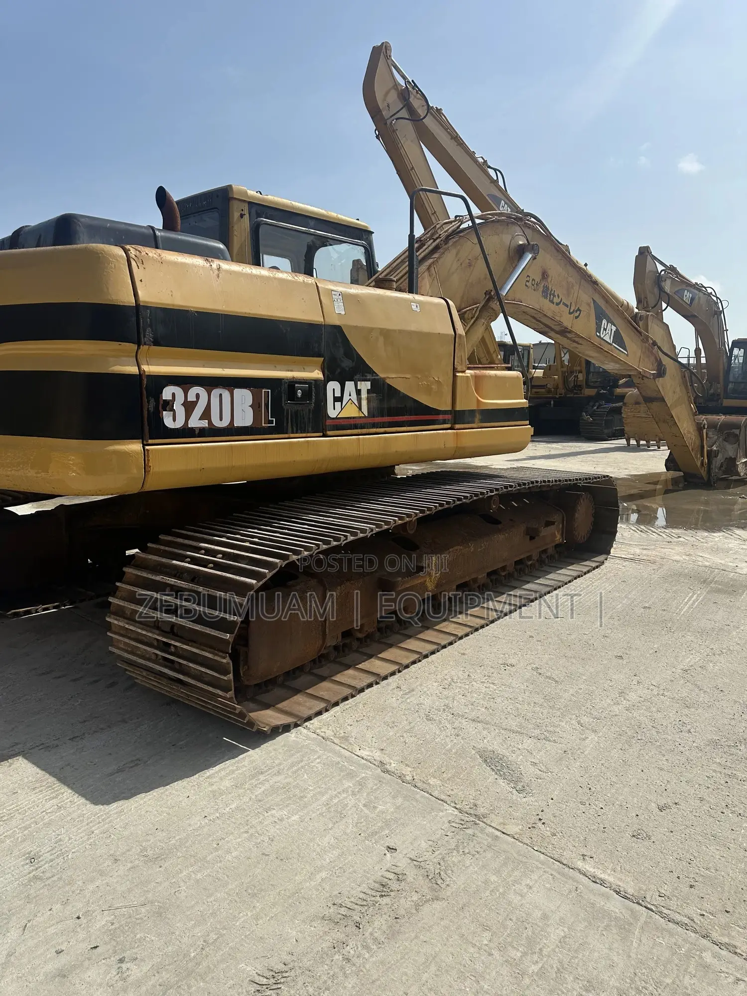 Caterpillar Excavator 320bl for Sale Price: 120m