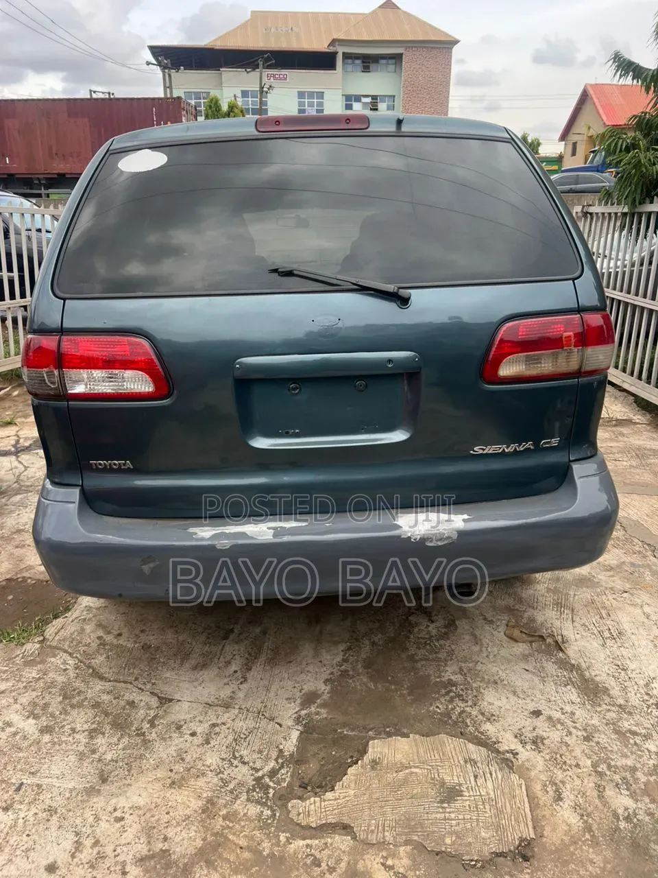 Toyota Sienna LE 2002 Green