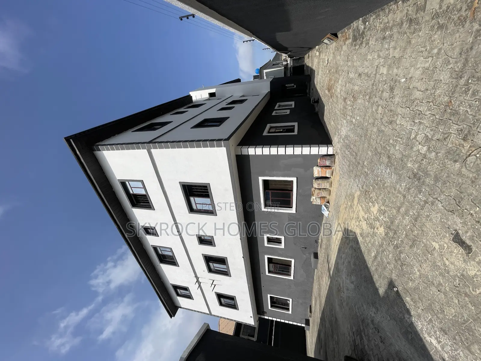 Mini Flat in Osapa london for rent