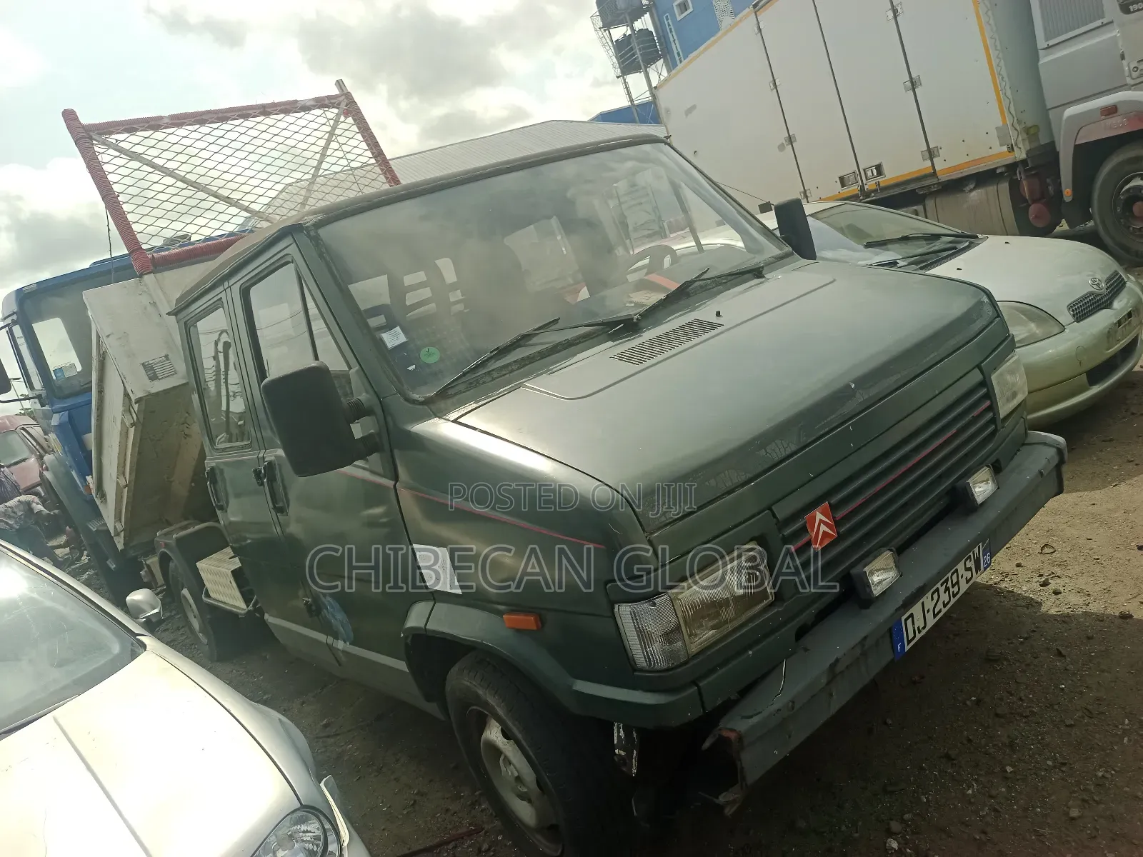 Dump Truck (Foreign Used) 4 Tyres