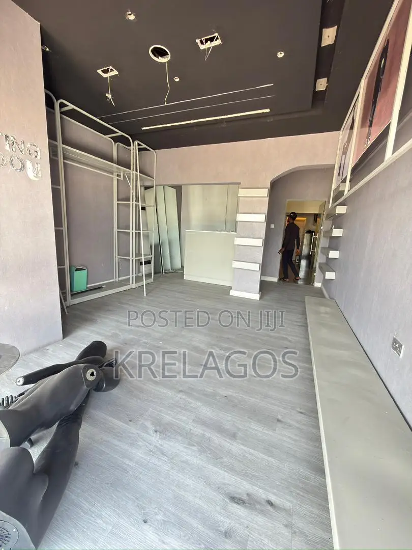 Upstairs Shop Space for Rent