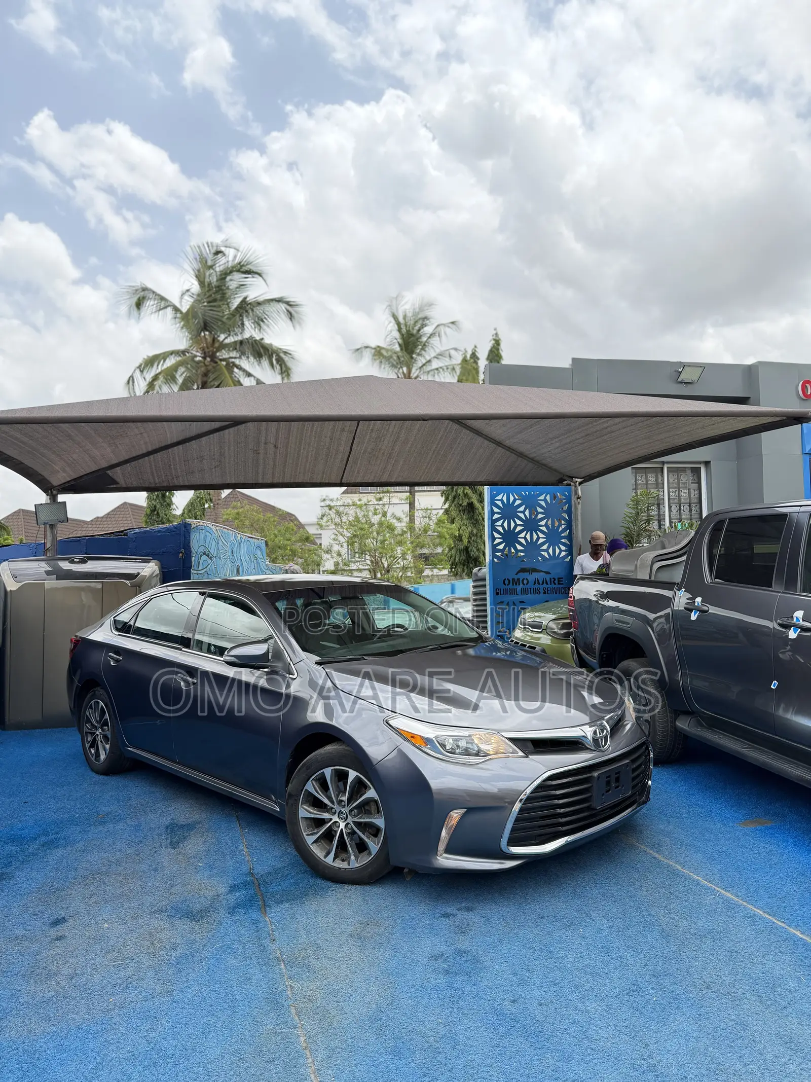 Toyota Avalon XLE Premium FWD Sedan (3.6L 6cyl 6A) 2016 Gray