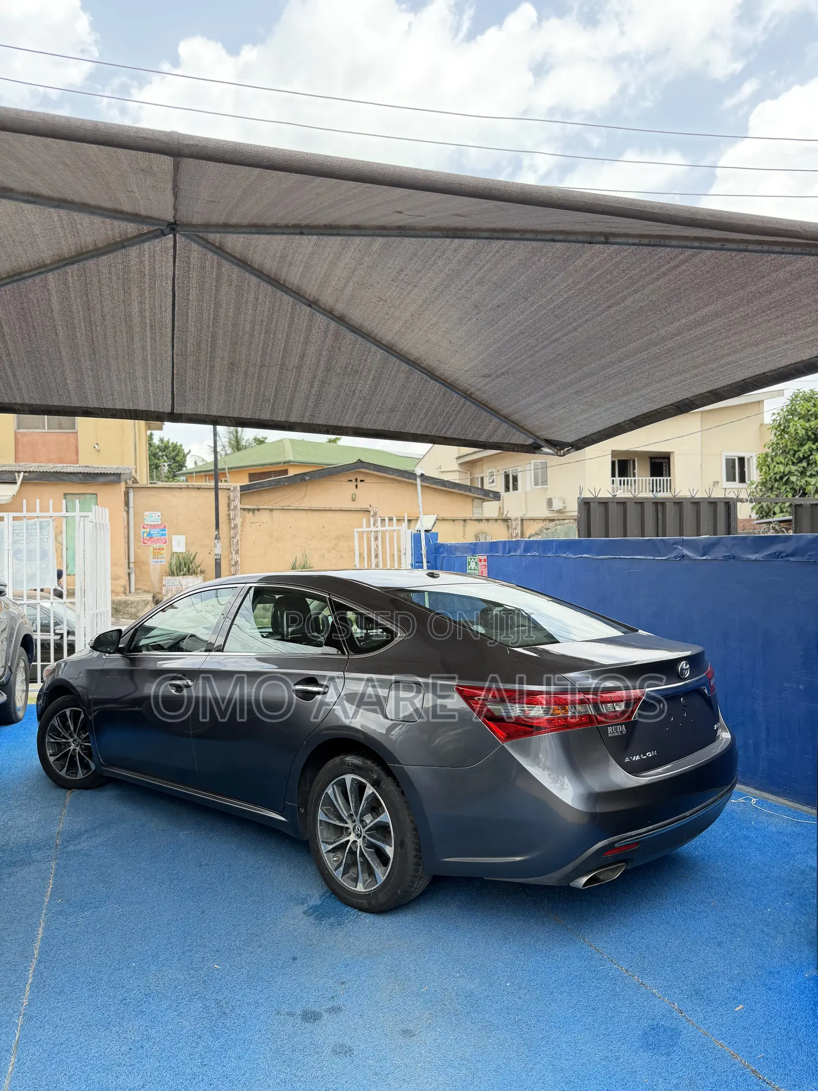Toyota Avalon XLE Premium FWD Sedan (3.6L 6cyl 6A) 2016 Gray
