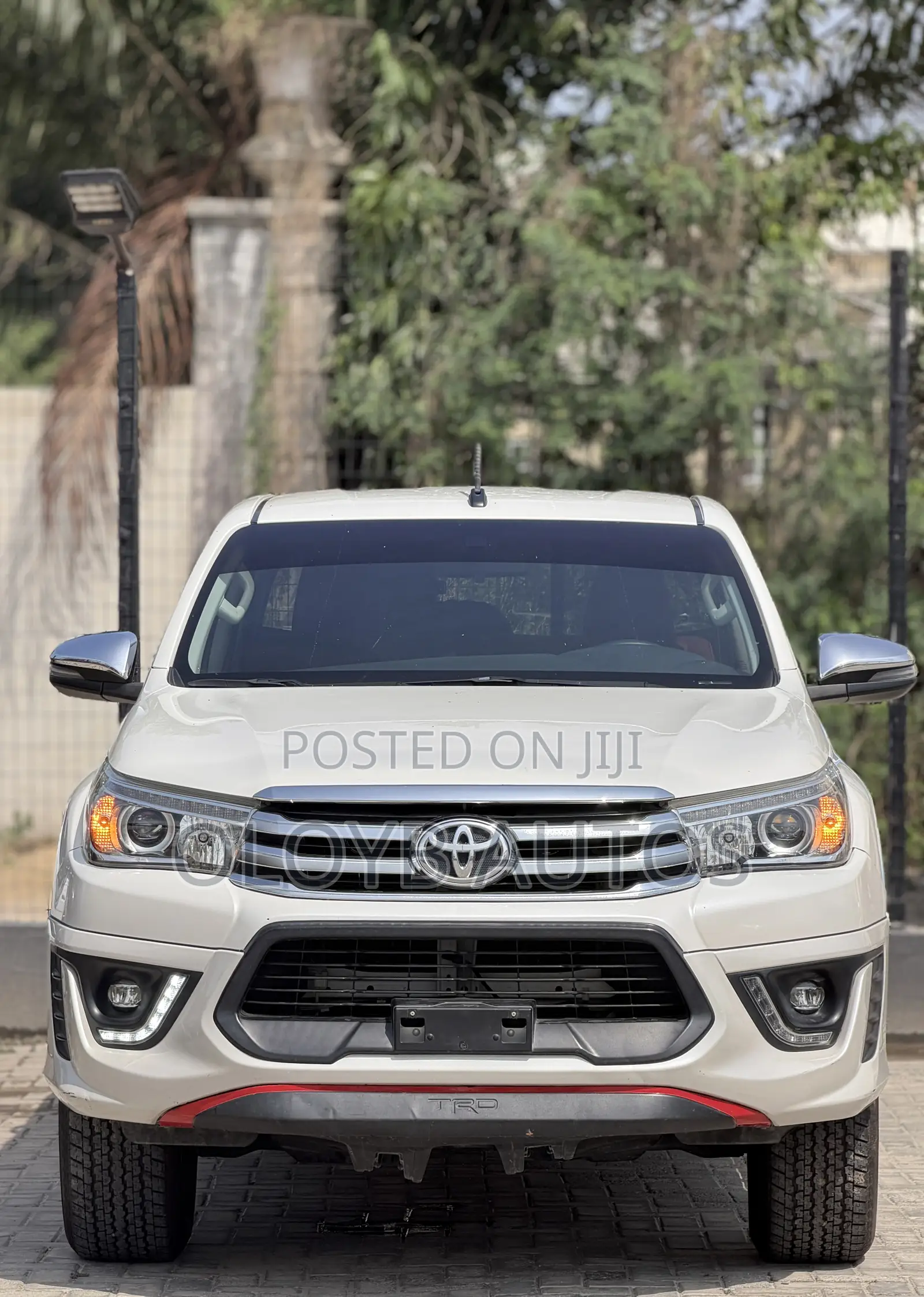 Toyota Hilux SR5 4x4 2018 White