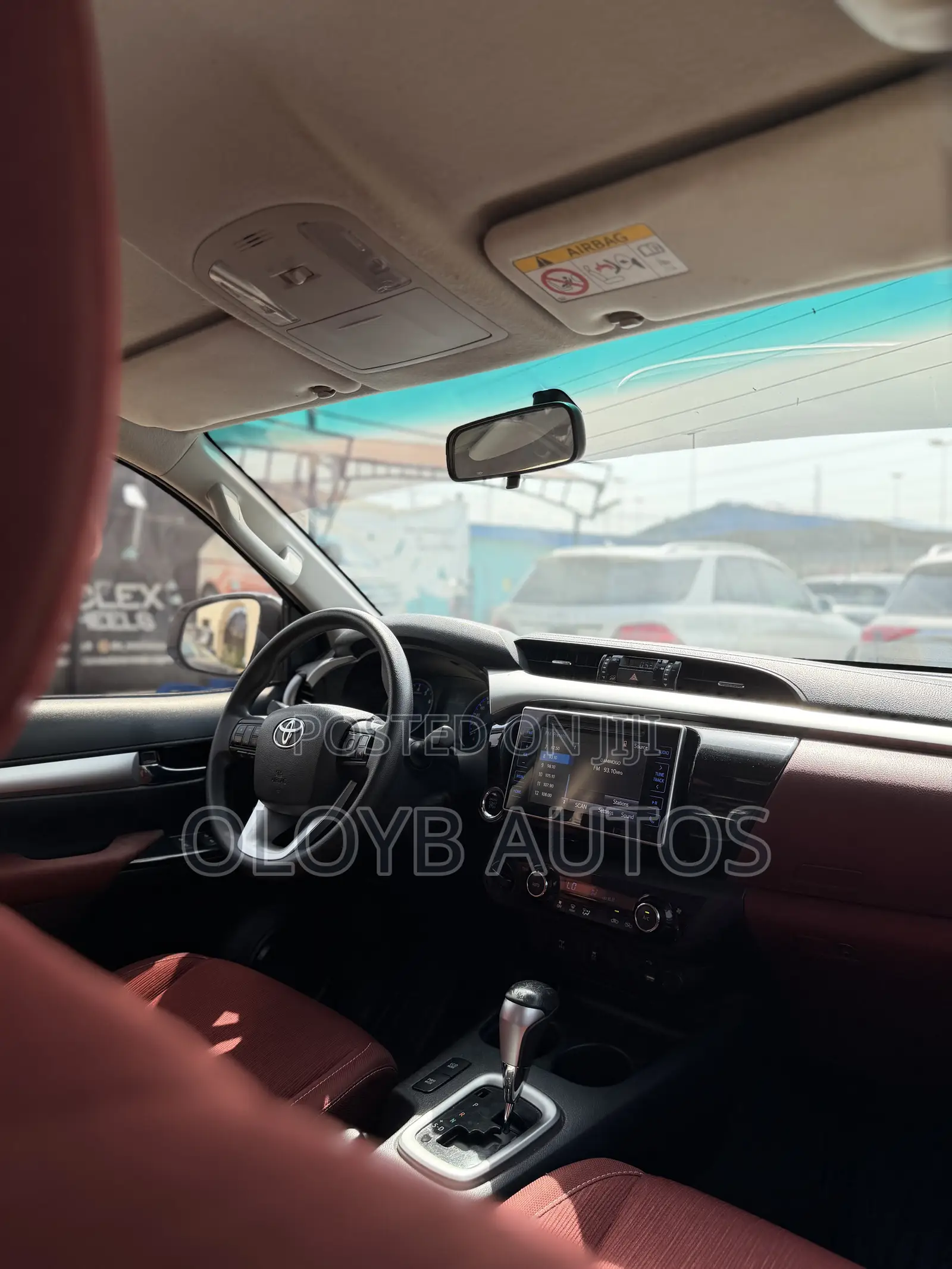 Toyota Hilux SR5 4x4 2018 White