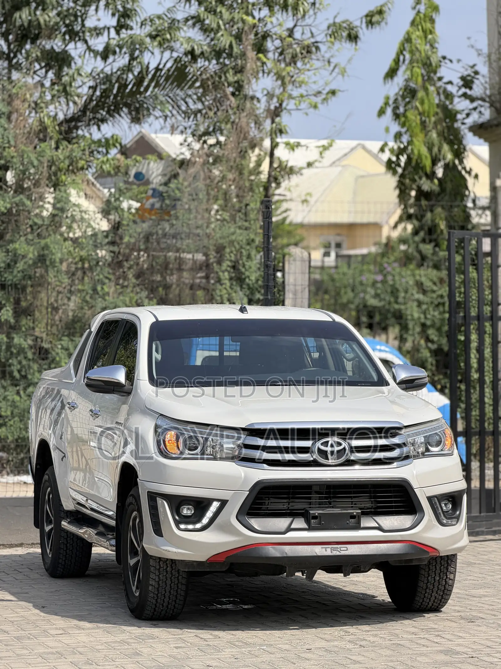 Toyota Hilux SR5 4x4 2018 White