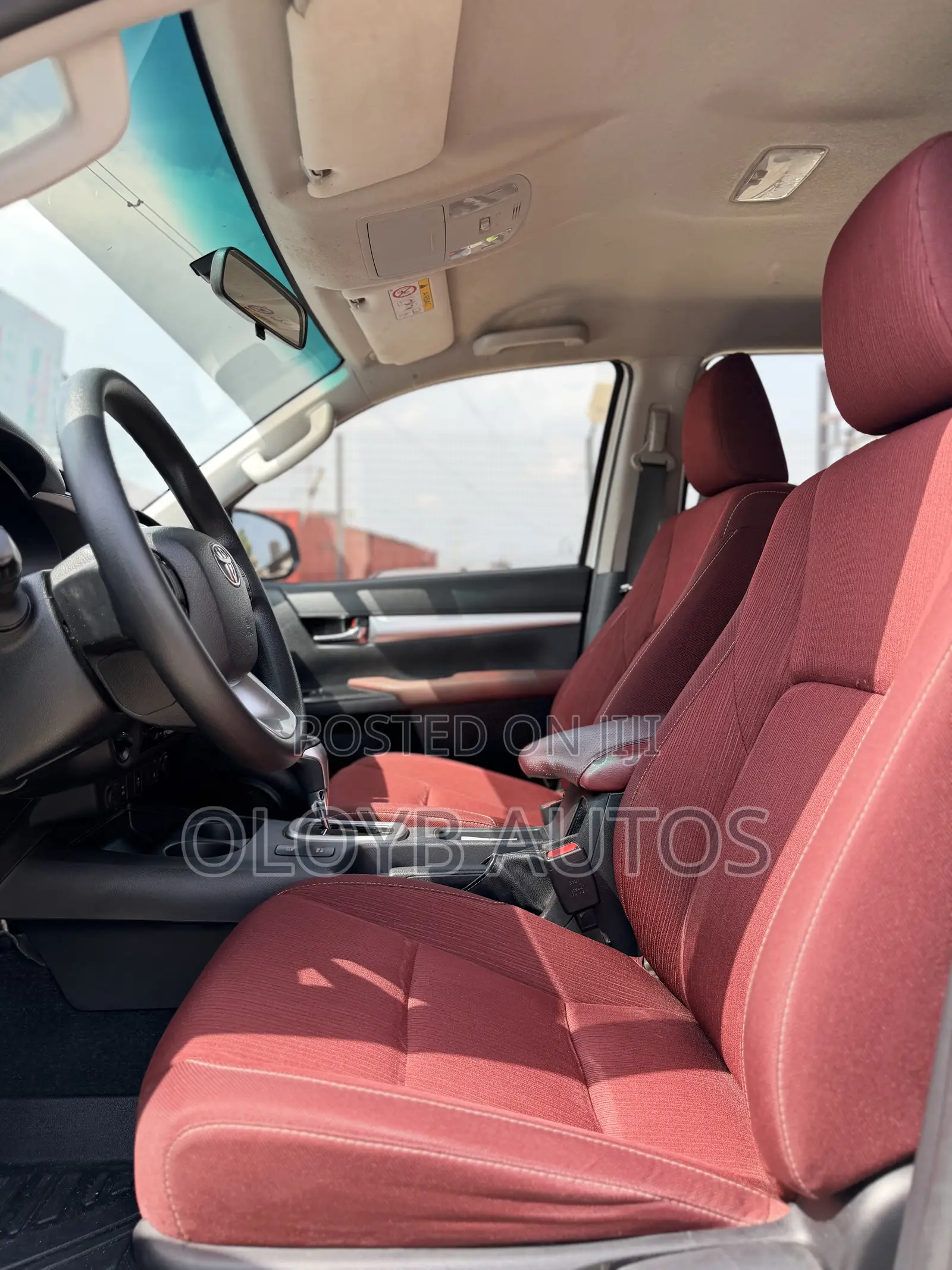 Toyota Hilux SR5 4x4 2018 White