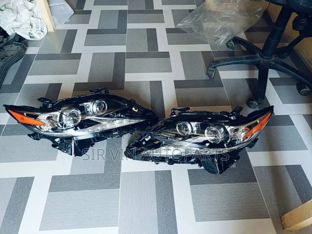 Lexus Es350 2019 Headlight/Headlamp (Complete Set)