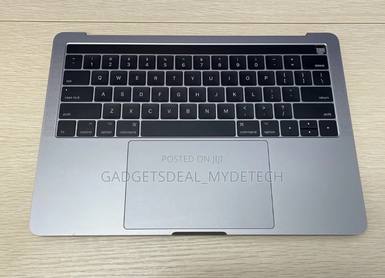 Macbook Pro 2017 Keyboard Palm Rest With Touch Bar
