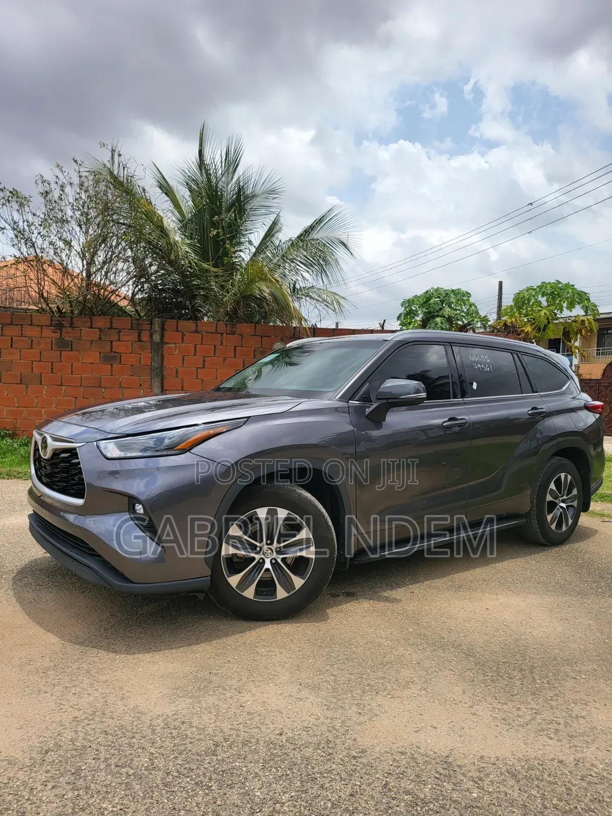 Toyota Highlander XLE 2021 Gray