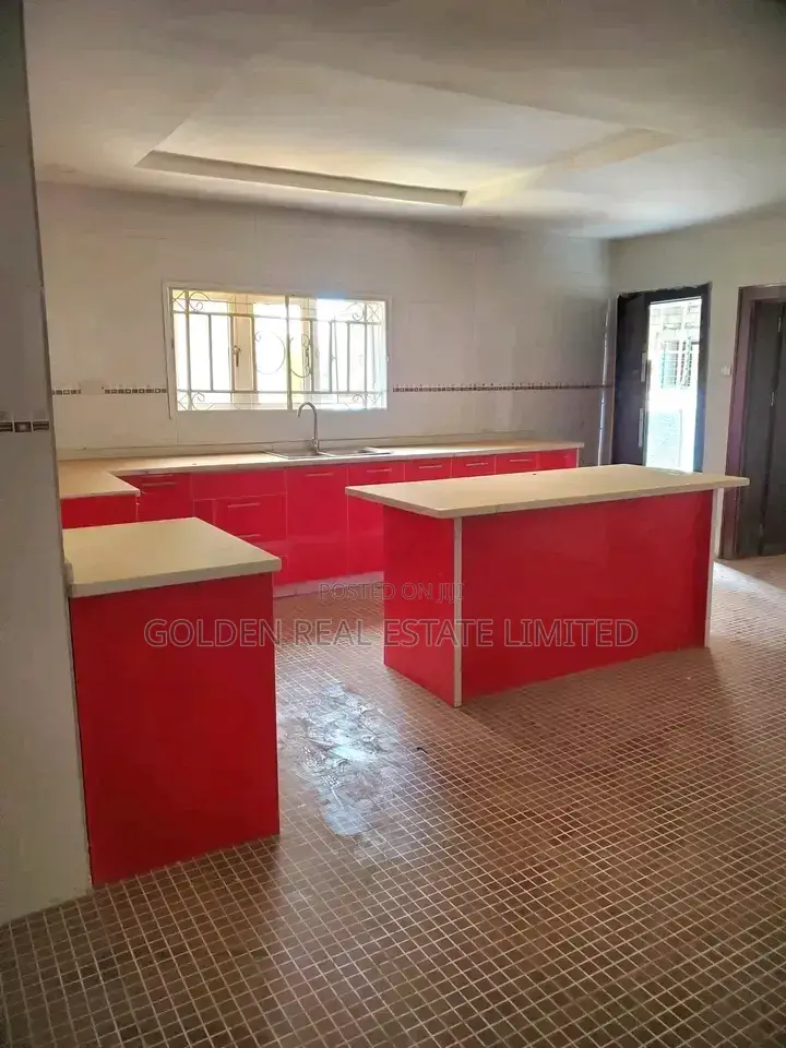 5bdrm House in Guzape District for rent