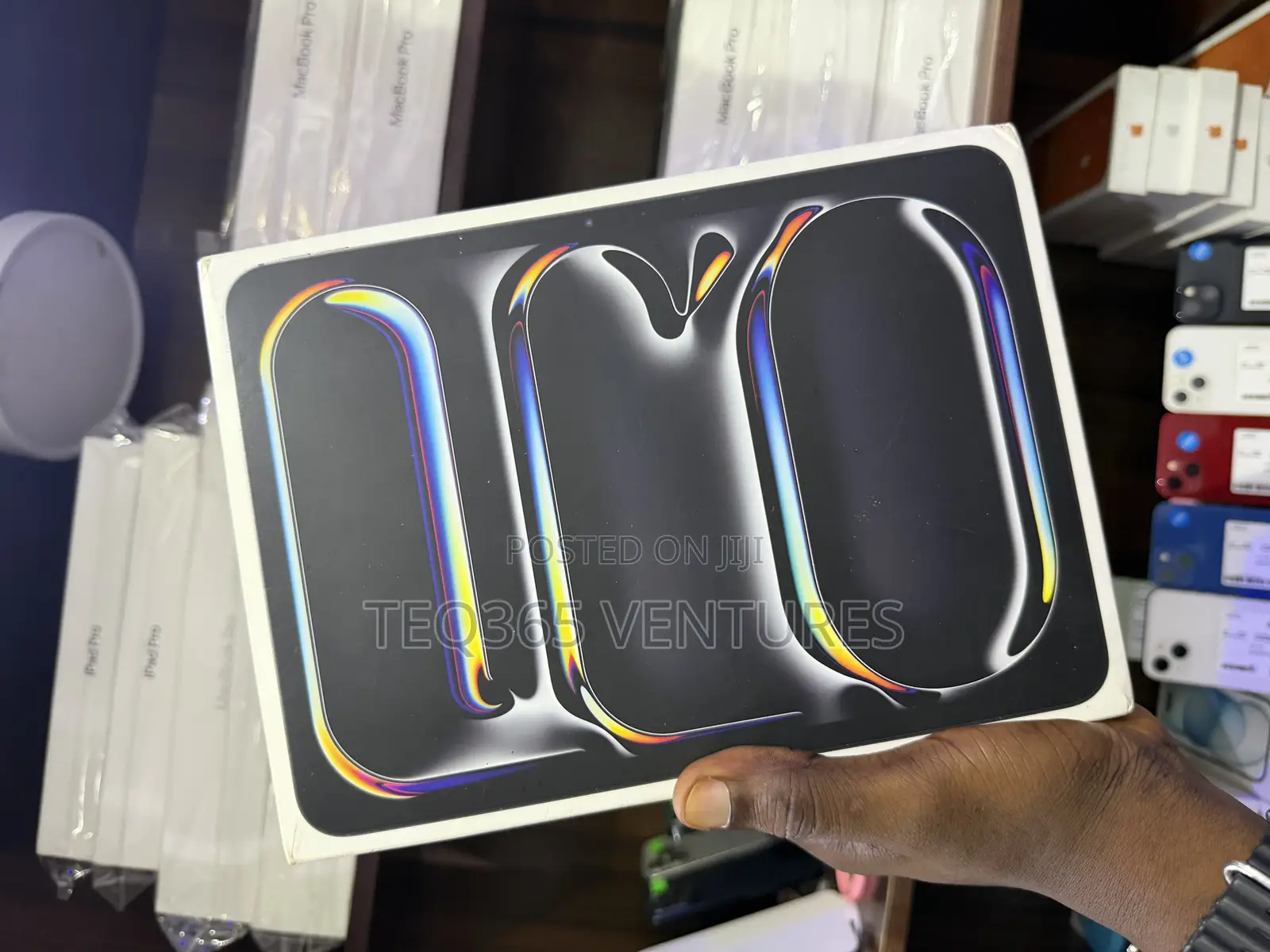 New Apple iPad Pro 13 (2025) 256 GB