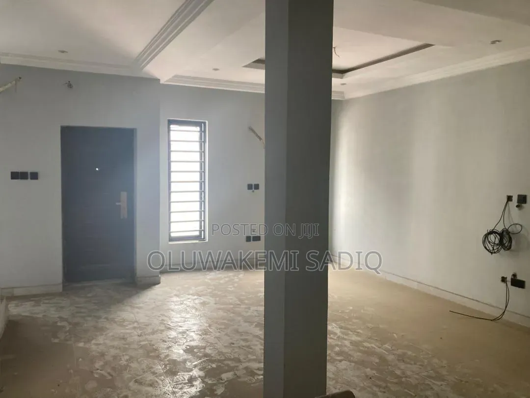 4bdrm Duplex in Shonibare Estate for rent