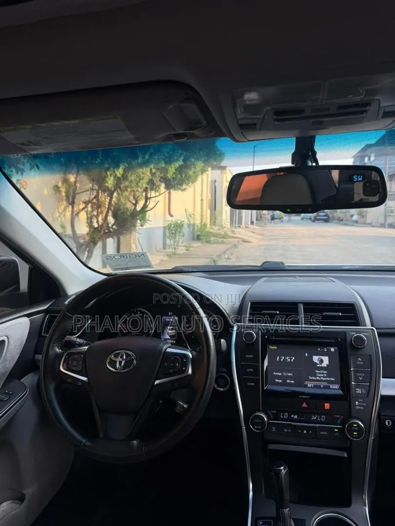 Toyota Camry XSE V6 4dr Sedan (3.5L 6cyl 6A) 2016 White