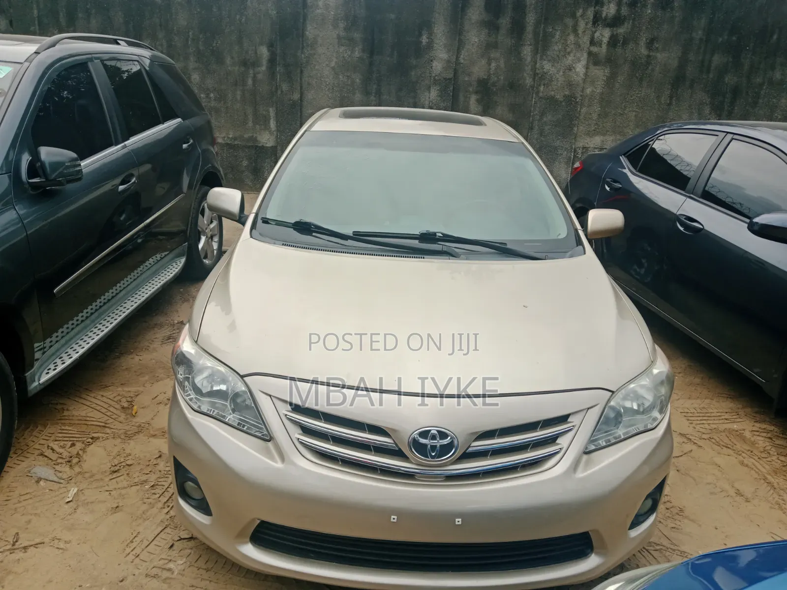 Toyota Corolla LE 4dr Sedan (1.8L 4cyl 4A) 2013 Gold