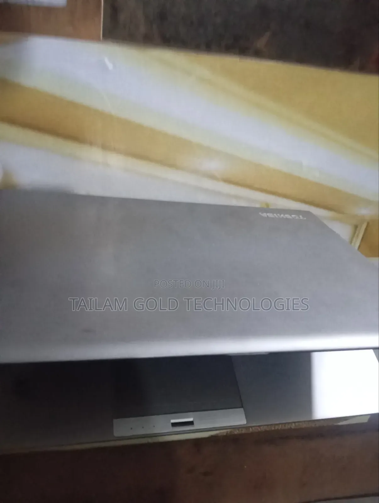 New Laptop Toshiba C40 16GB Intel Core i7 SSD 256GB