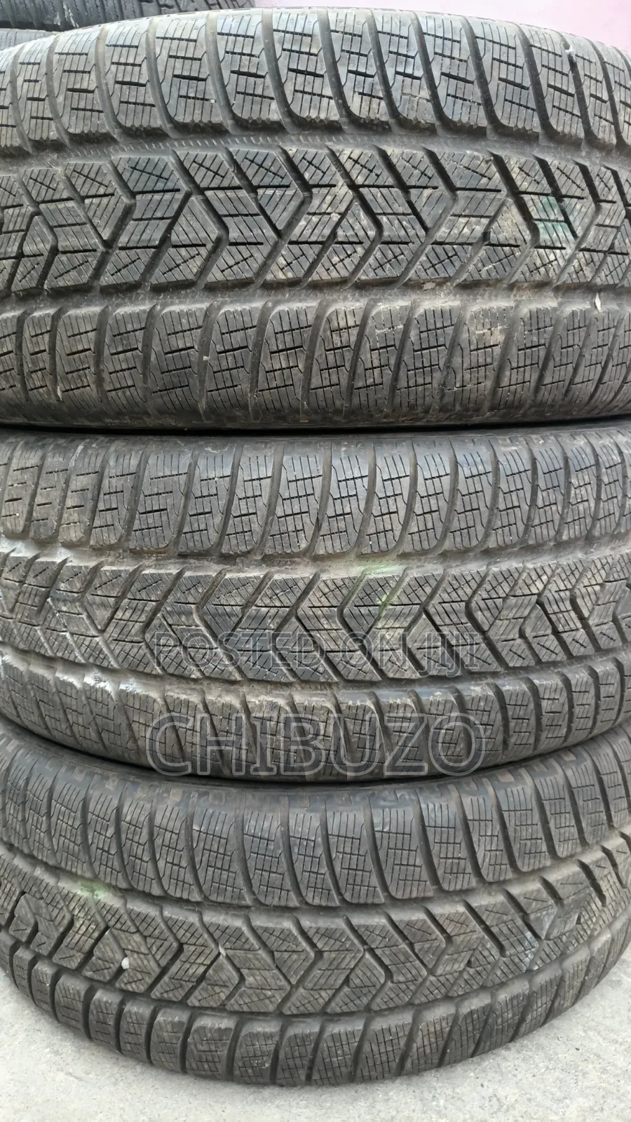 255/60r18 Pirelli Tyre