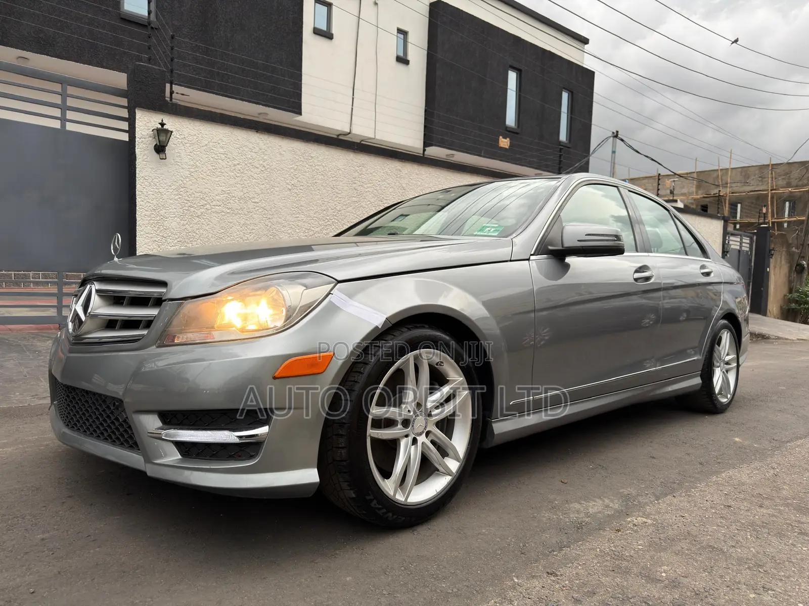 Mercedes-Benz C300 2014 Silver