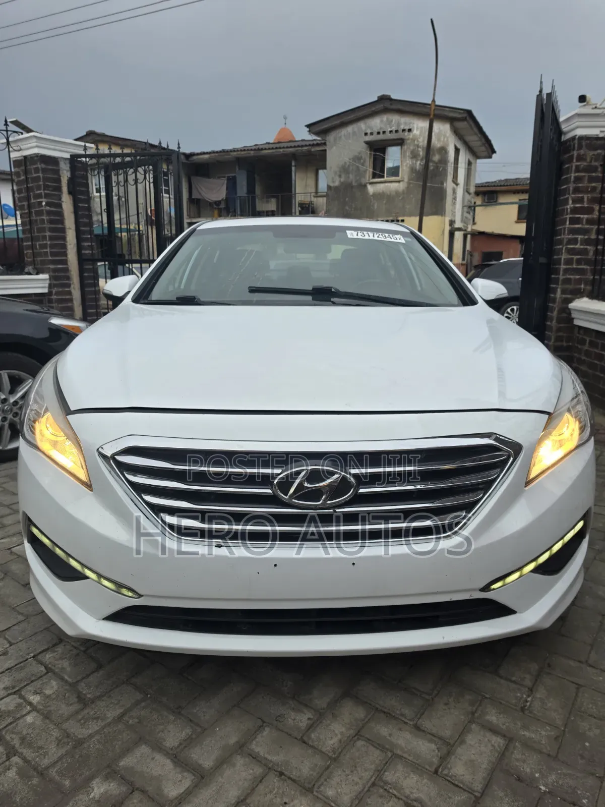 Hyundai Sonata Base Sedan FWD (2.4L 4cyl 6A) 2017 White