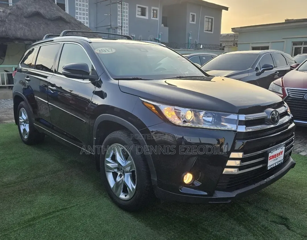 Toyota Highlander Limited 4x4 V6 (3.5L 6cyl 8A) 2017 Black