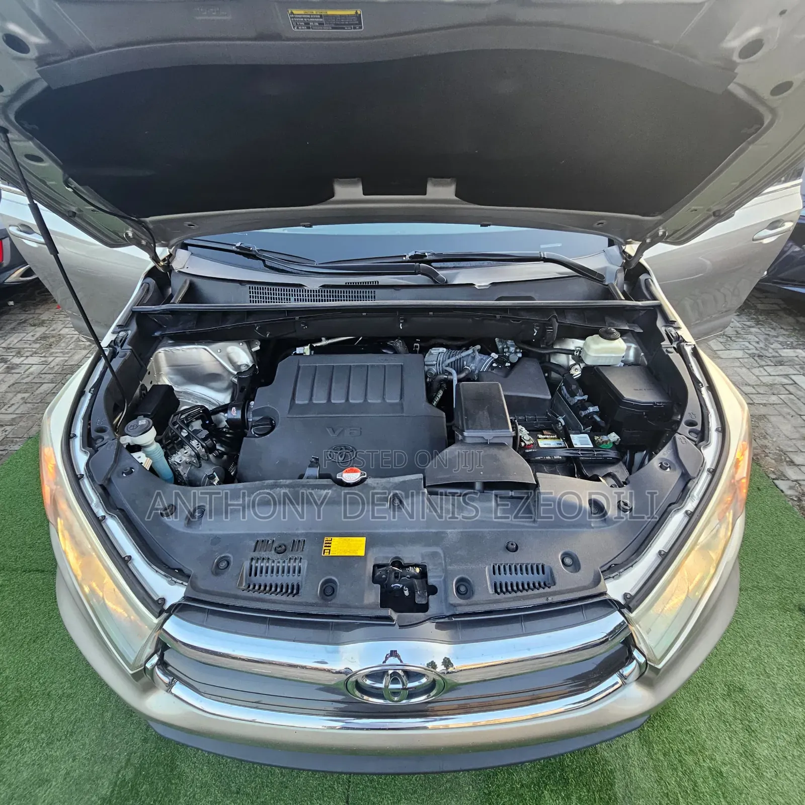 Toyota Highlander Limited V6 4x4 (3.5L 6cyl 6A) 2016 Gold