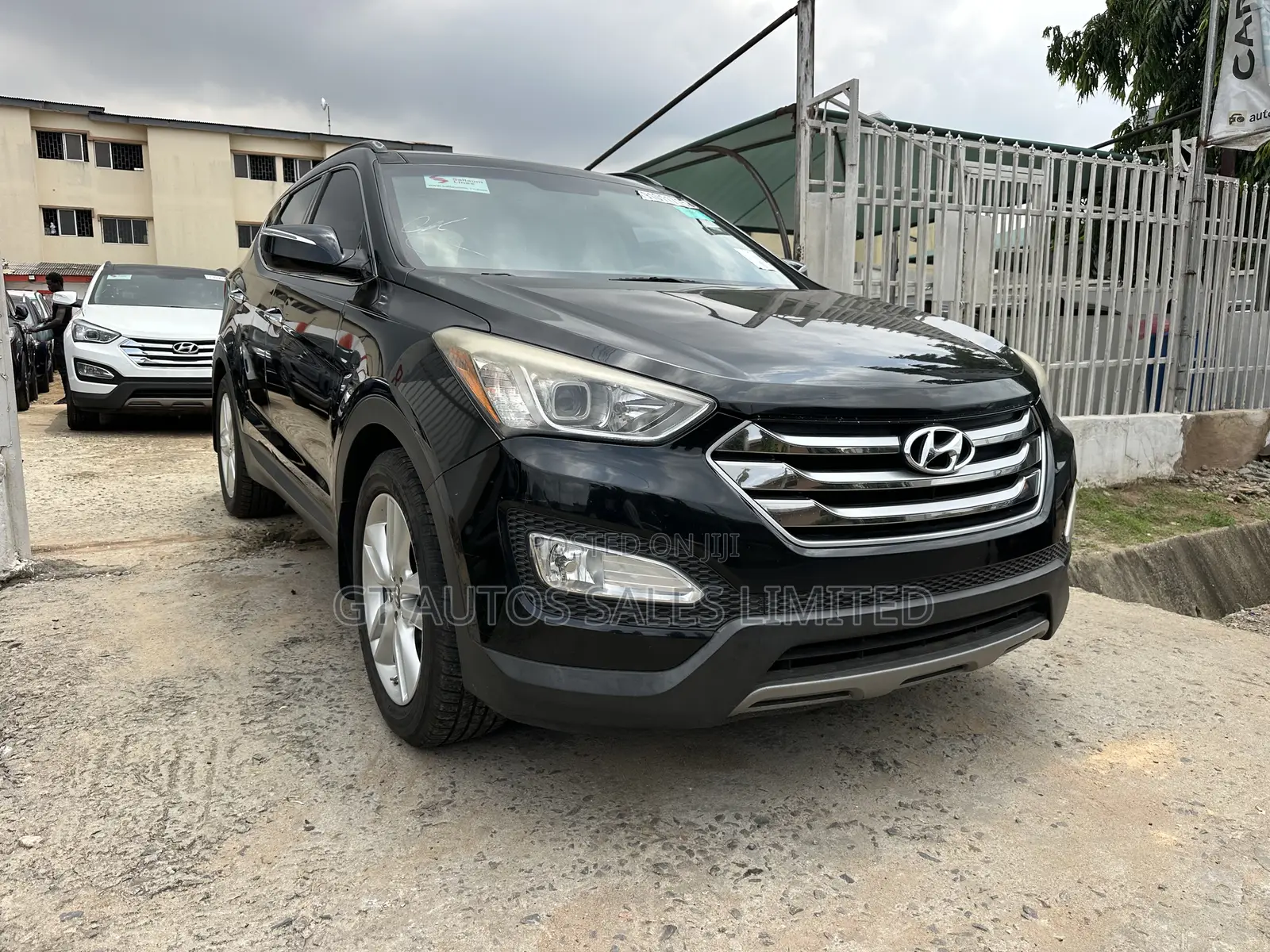 Hyundai Santa Fe GLS 4dr SUV AWD (3.3L 6cyl 6A) 2015 Black