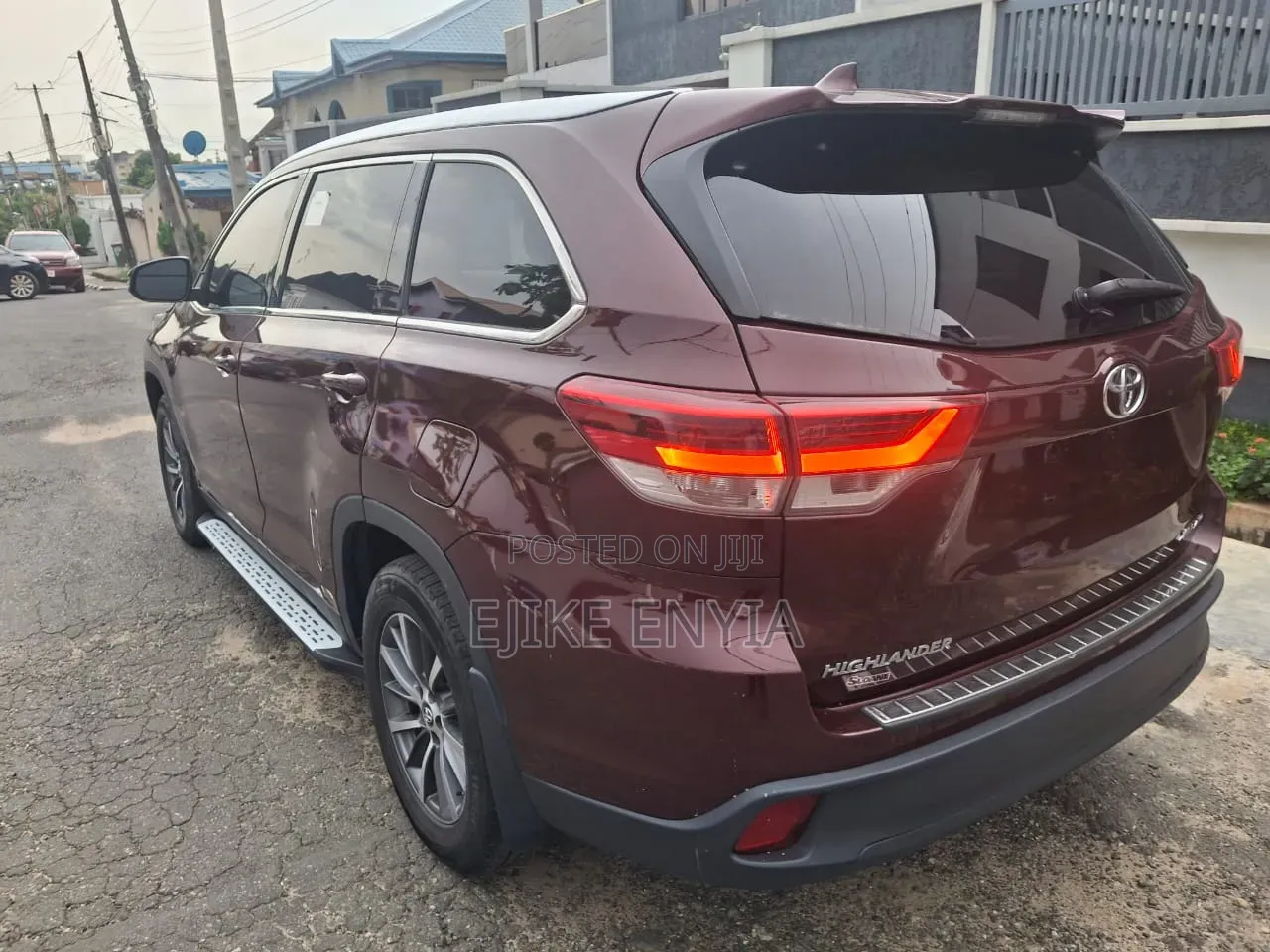 Toyota Highlander XLE 2019 Burgundy