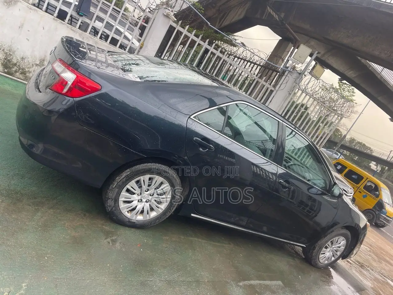 Toyota Camry LE 4dr Sedan (2.5L 4cyl 6A) 2014 Black