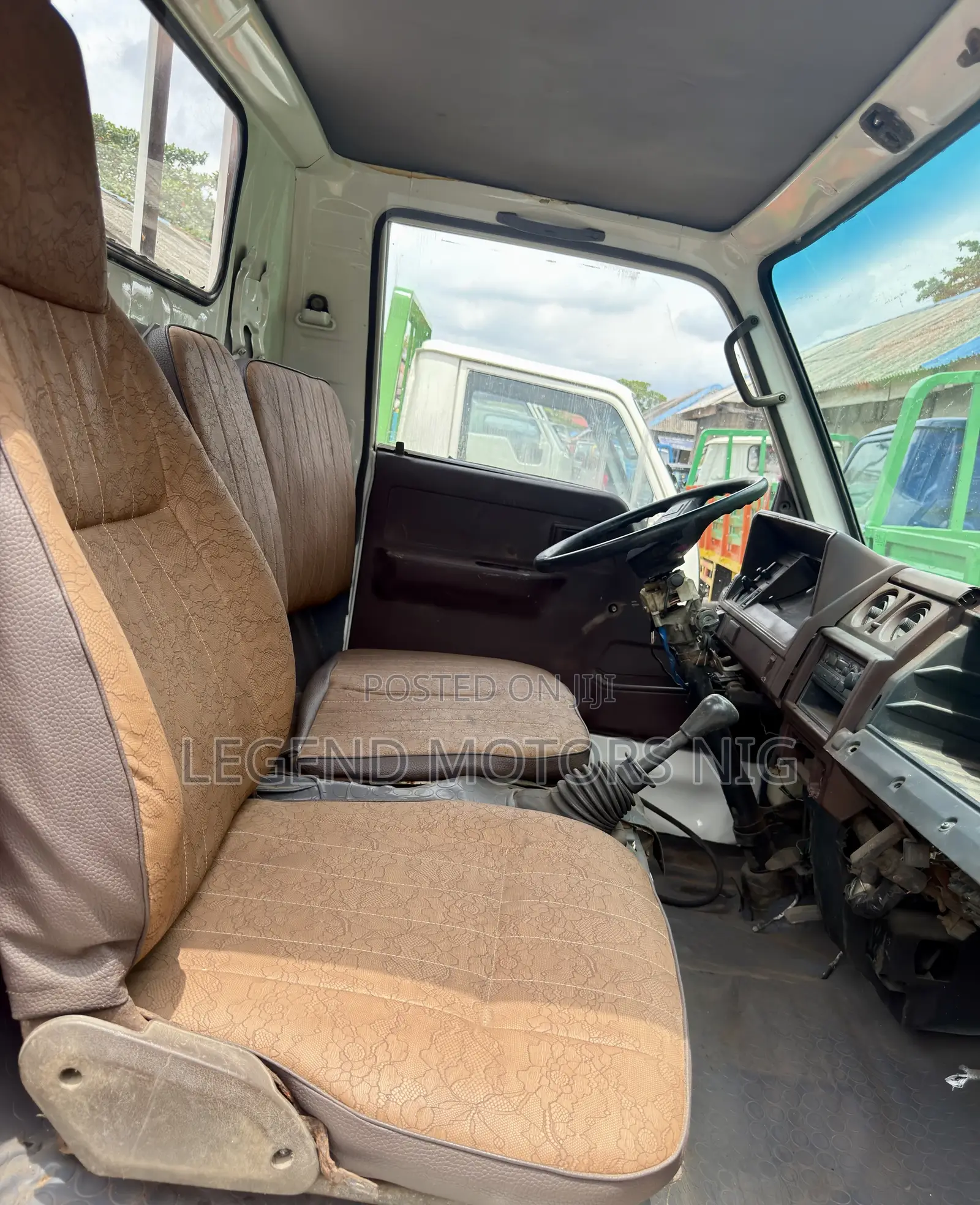Toyota Dyna 150 Company Used 2.4l Engine 1998.